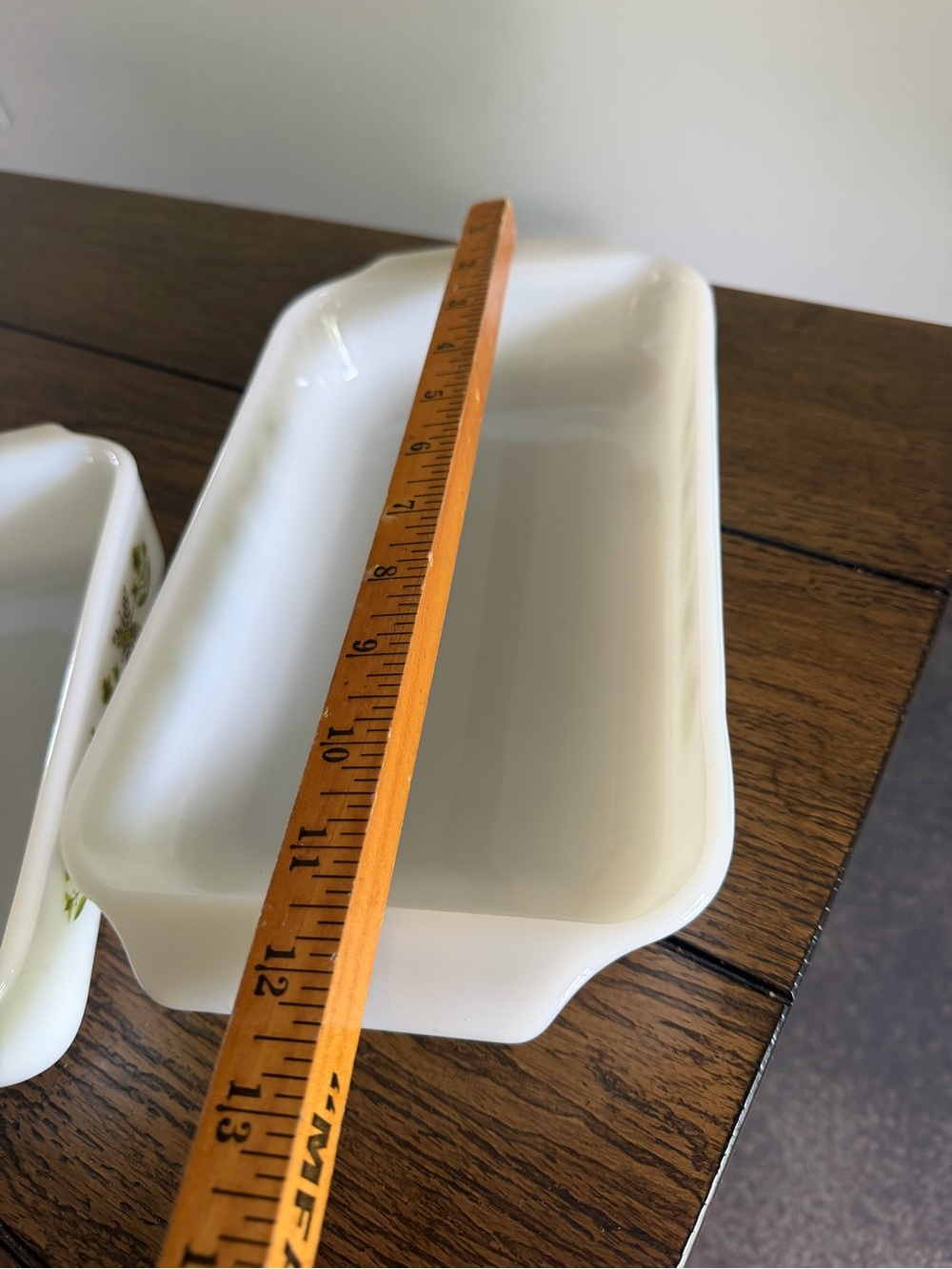 Vintage Fire-King Meadow Green Milk Glass Baking Dish 1.5 Qt Casserole And Loaf - Picture 15 of 16